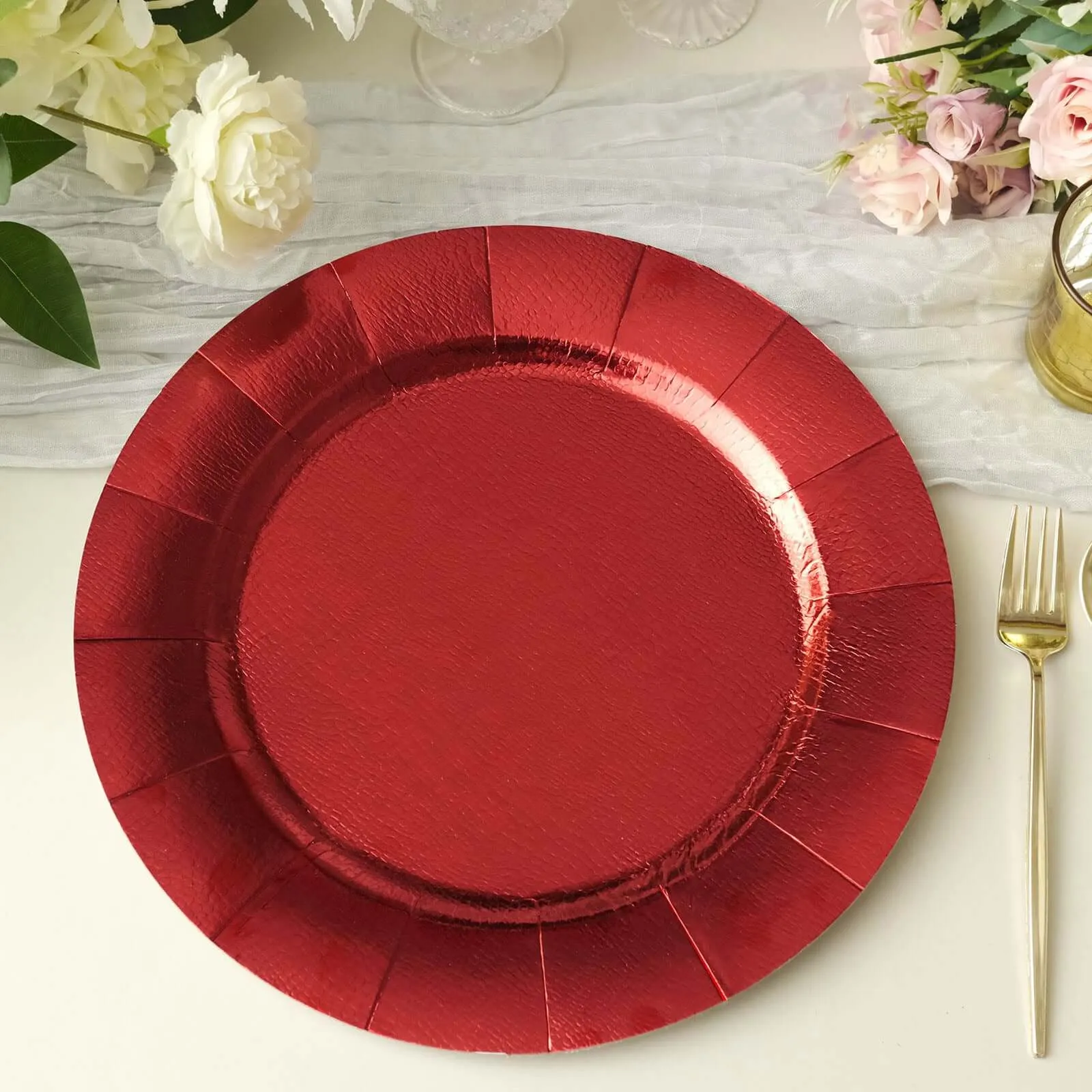 10 Pack Red Disposable 13" Charger Plates, Cardboard Serving Tray, Round with Leathery Texture - 1100 GSM