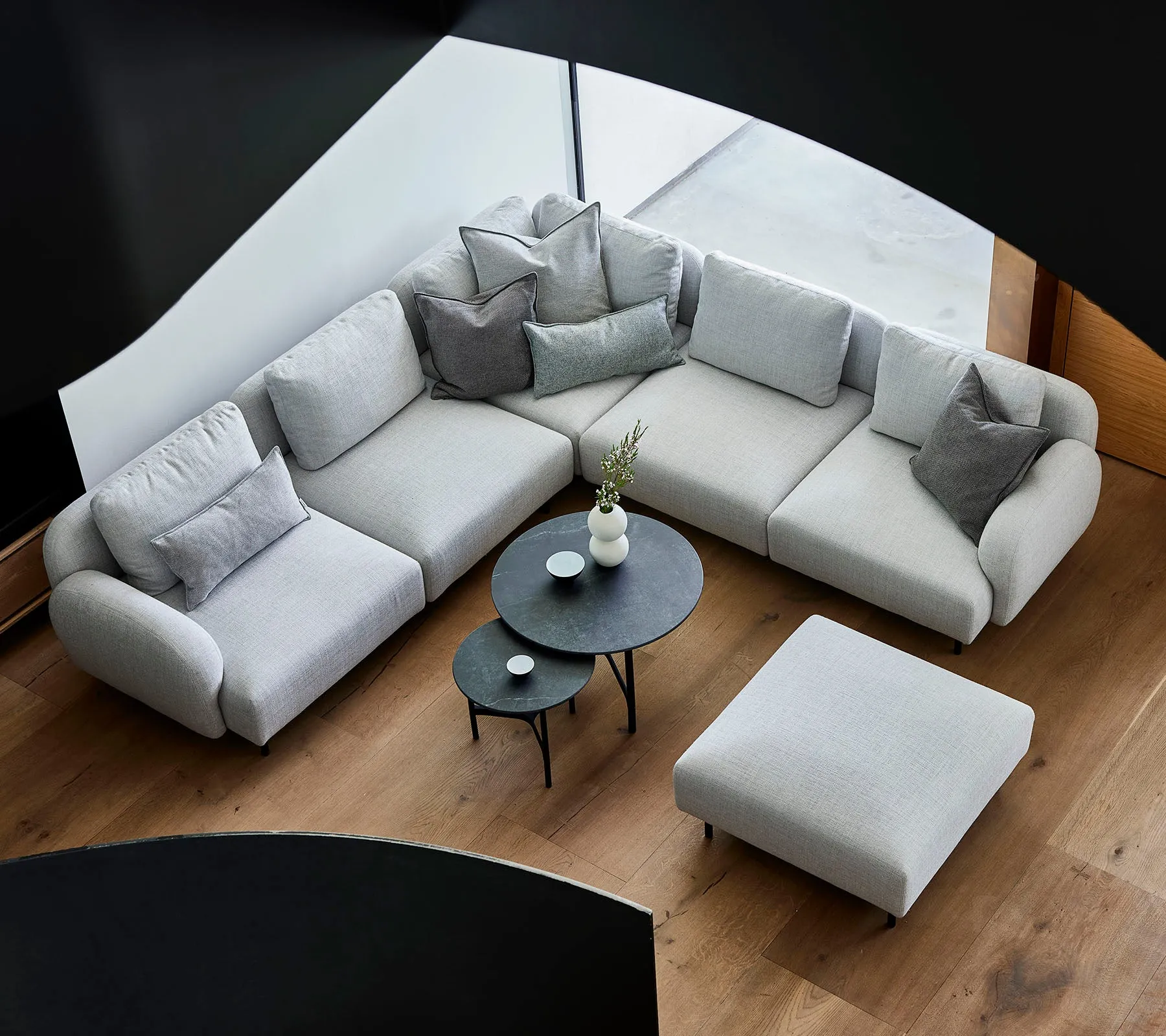 Aura 2-seater sofa with low armrest (10)