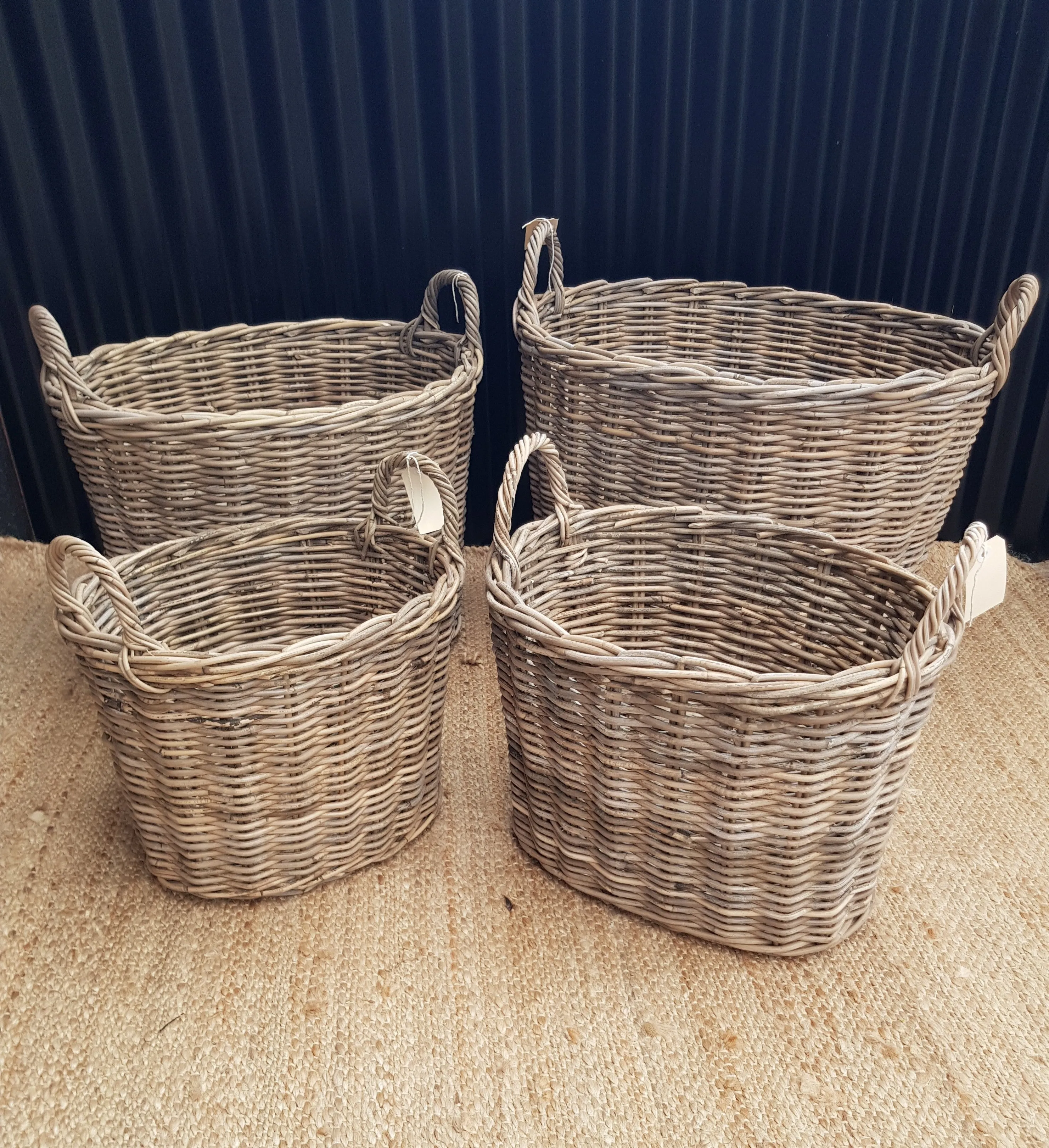 Basket Oval with Handle Large