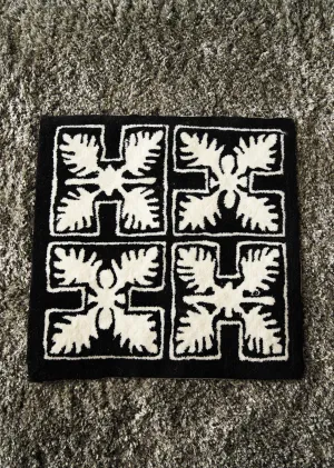 BLACK & WHITE QUILT AREA RUG