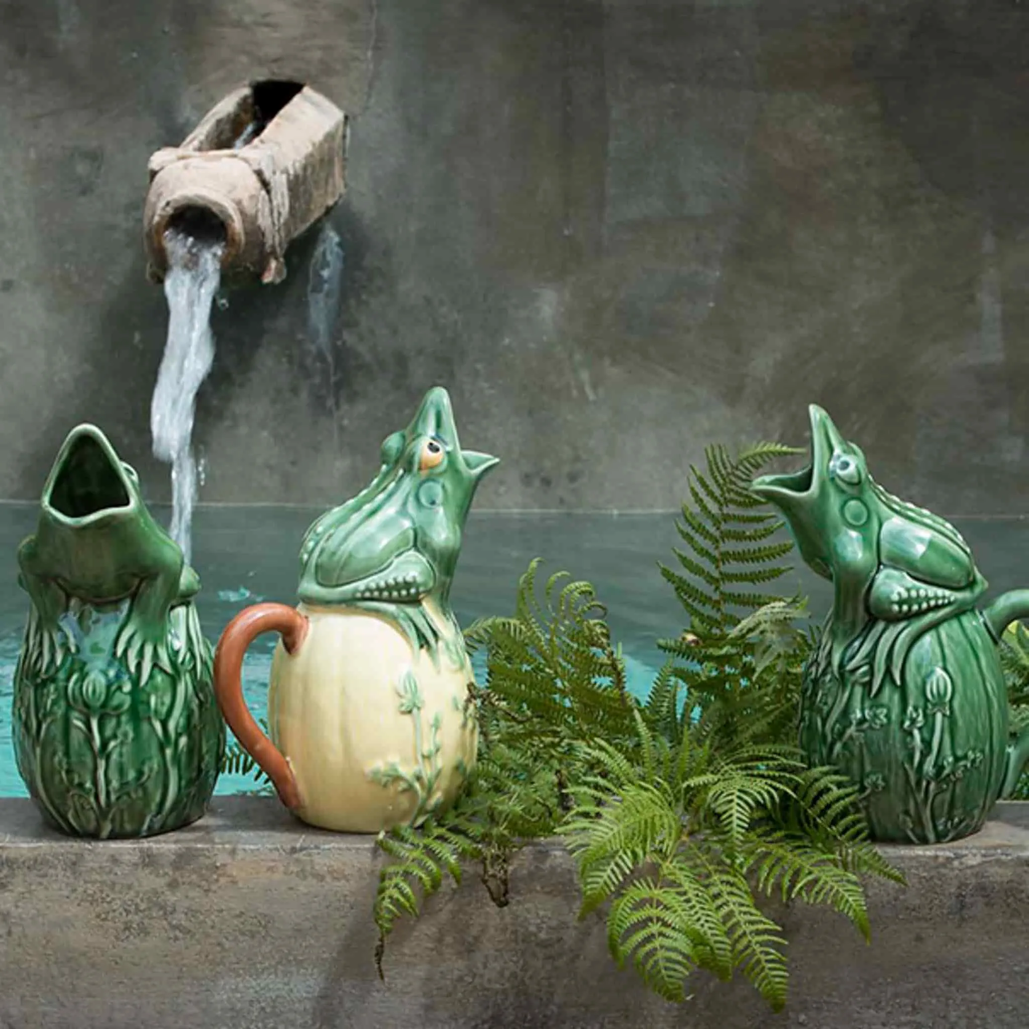 Bordallo Pinheiro Green Frog Pitcher