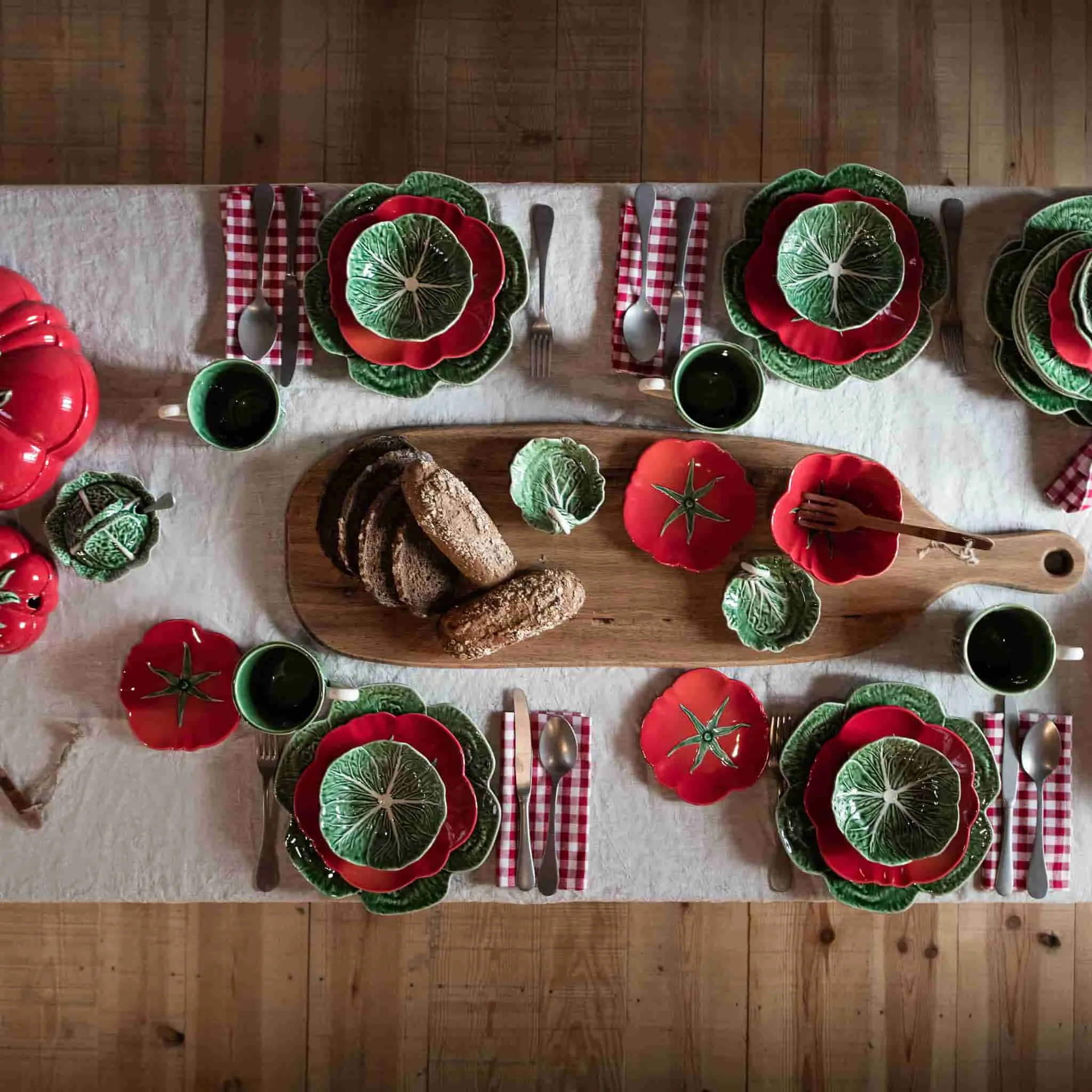 Bordallo Pinheiro Tomato Bowl, 12.5cm