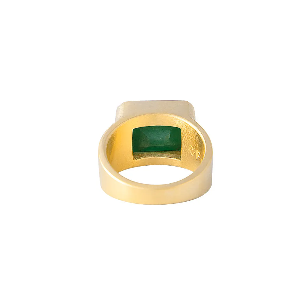 EMERALD COCKTAIL RING