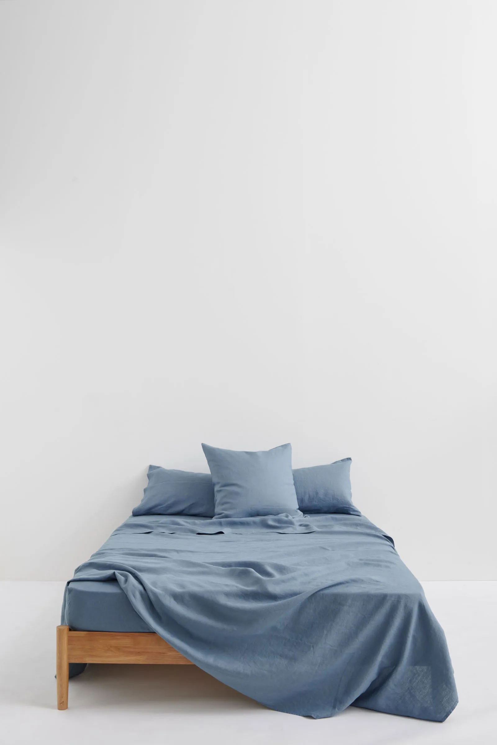 Linen Fitted Sheet Ocean