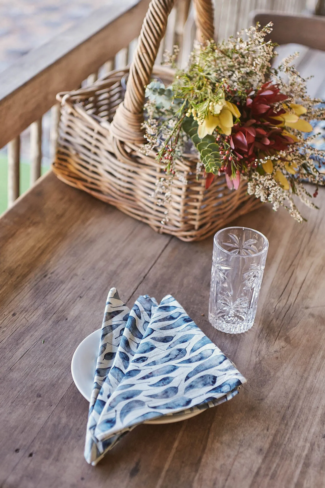 Linen Napkin Leaves