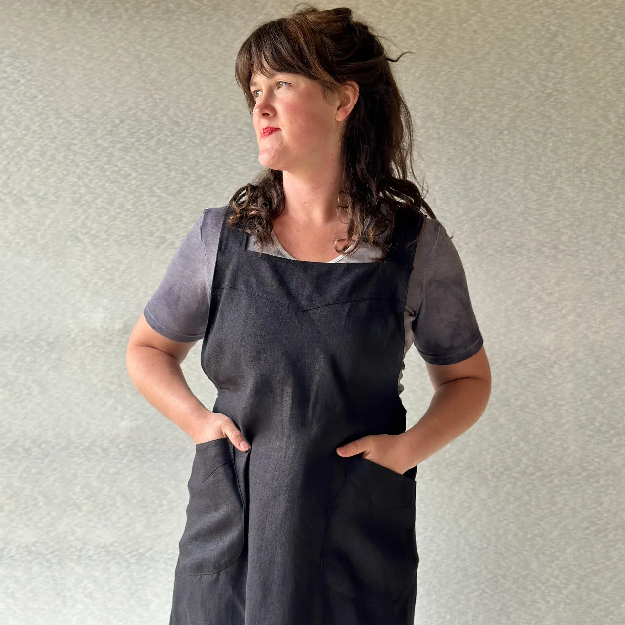 Mamiko Linen Apron Dress - Coal Black (Women)