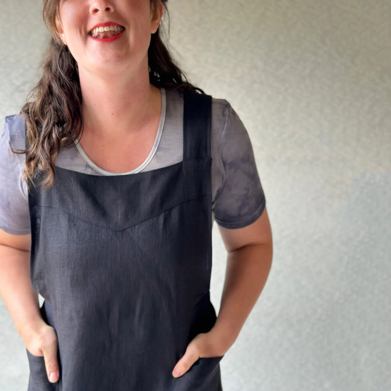 Mamiko Linen Apron Dress - Coal Black (Women)