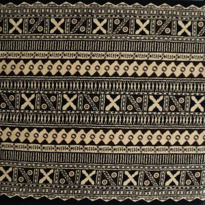 Traditional Polynesian Geometric design Fabric | Cotton Light Barkcloth